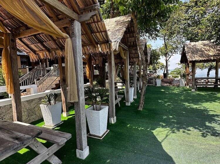 Shari La Perhentian Island Resort