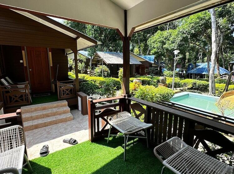 Shari La Perhentian Island Resort