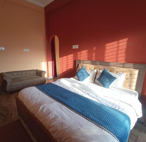 Siddhi Vinayak Hotel And Banquet