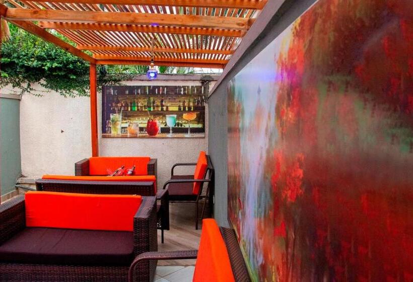 Streamlive Hotel And Spa