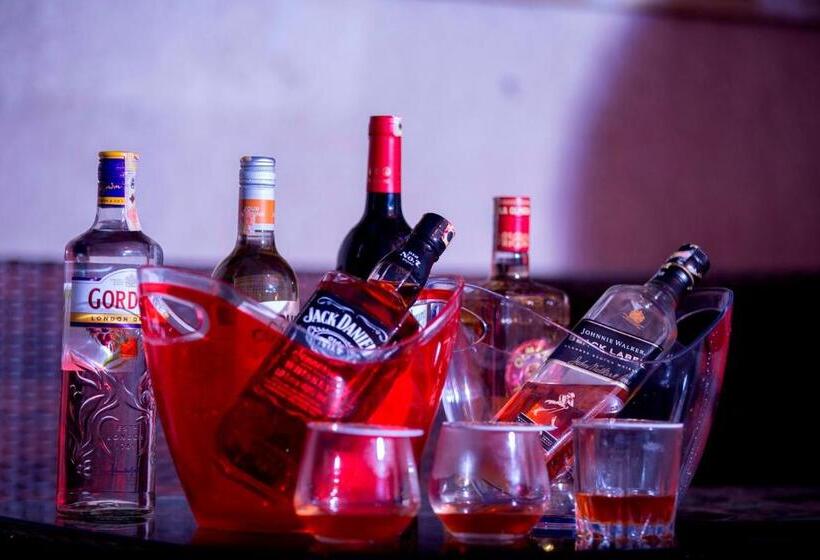 Streamlive Hotel And Spa