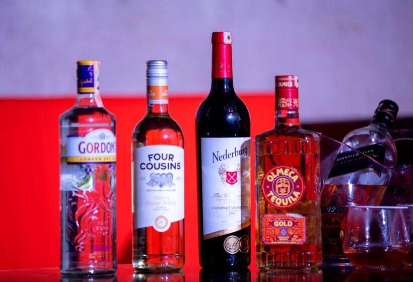 Streamlive Hotel And Spa