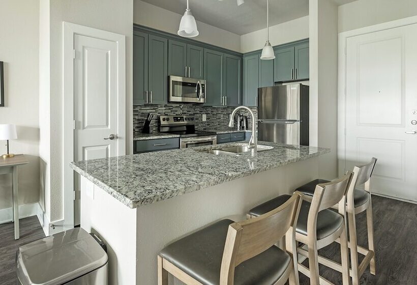 Voyager At Space Center By Barsala