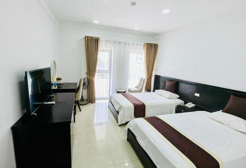 Youth Hotel Do Son