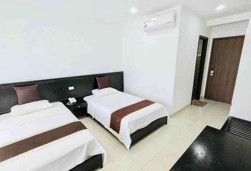 Youth Hotel Do Son