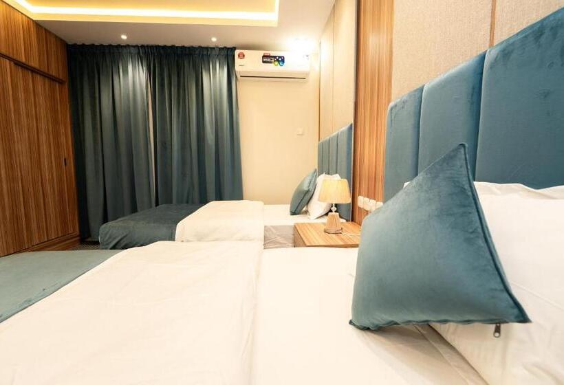 نصف الموسم للشقق المخدومة