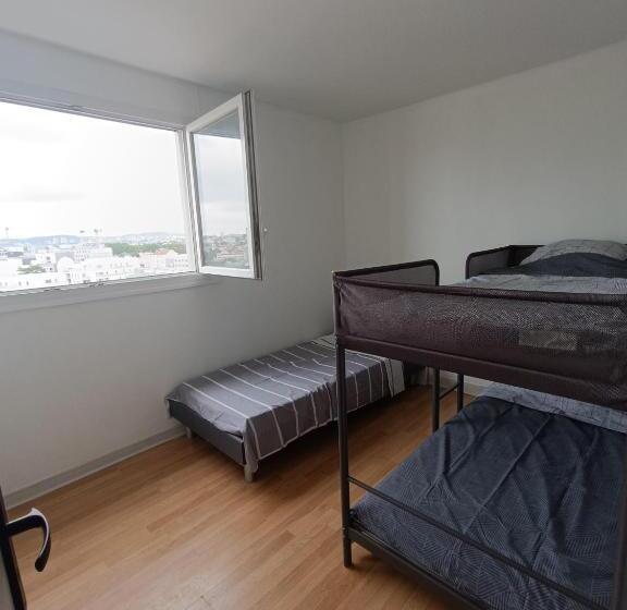 호스텔 Auberge Paris La Défense