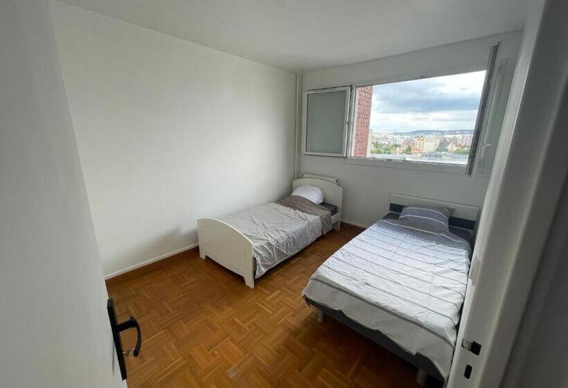 호스텔 Auberge Paris La Défense