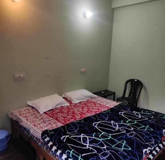 فندق صغير Go With Flow