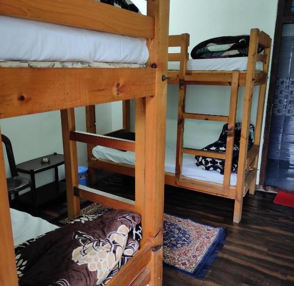 فندق صغير Go With Flow