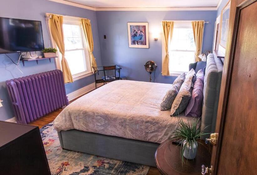 هاستل Home In The Heart Of The Finger Lakes