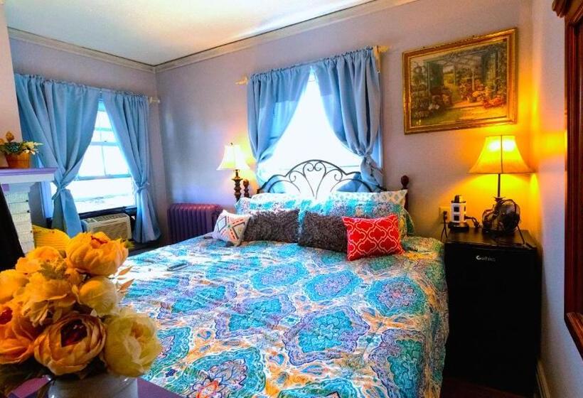 هاستل Home In The Heart Of The Finger Lakes