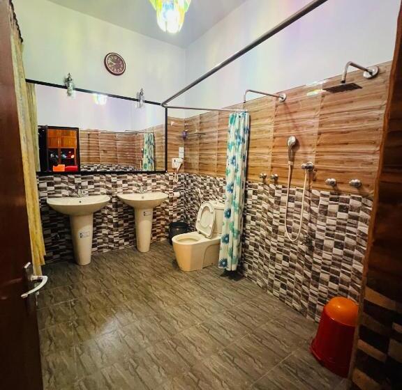 Общежитие Senathilaka Guest Inn