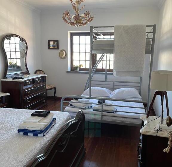 تختخواب و صبحانه Brisa Bright Retreat Near The Beach!