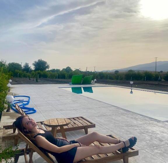 تختخواب و صبحانه Casa Mora Zeytinli