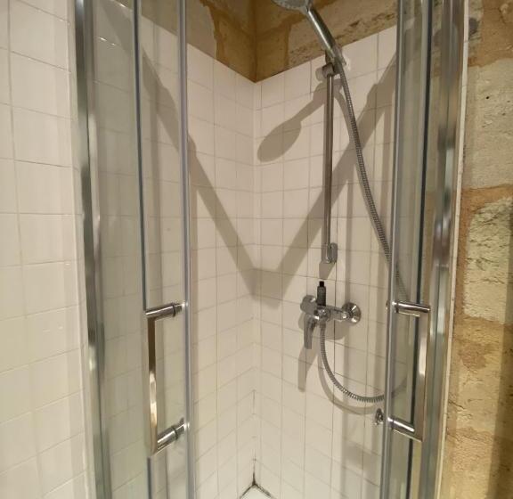 تختخواب و صبحانه Chambre Avec Sdb Et Petit Déjeuner Aux Chartrons