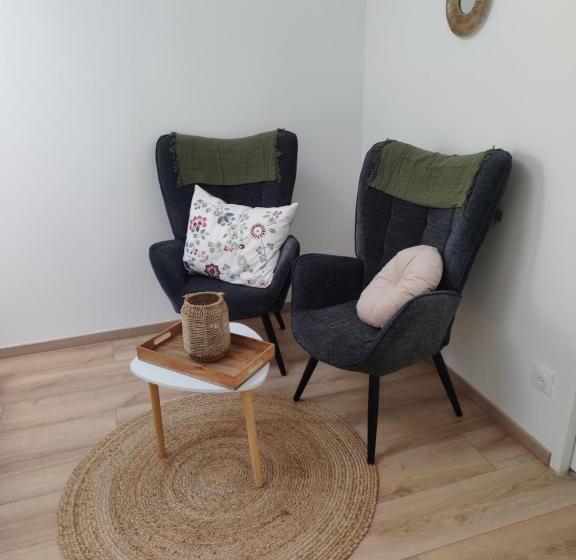 ベッドアンドブレックファースト Chez Peggy