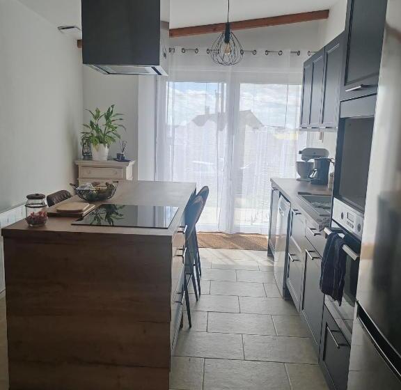 ベッドアンドブレックファースト Chez Peggy