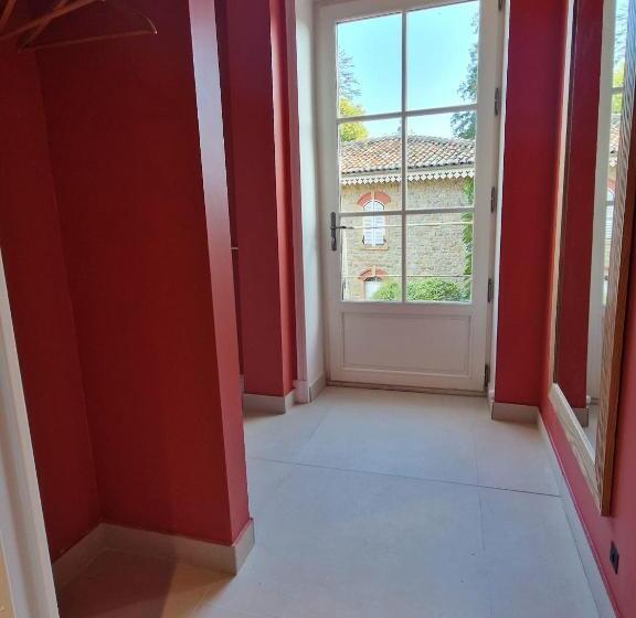 Bed and Breakfast Domaine Des Franchises   Beaujolais Village   Charme Et Authenticité Au Cœur Des Pierres Dorées