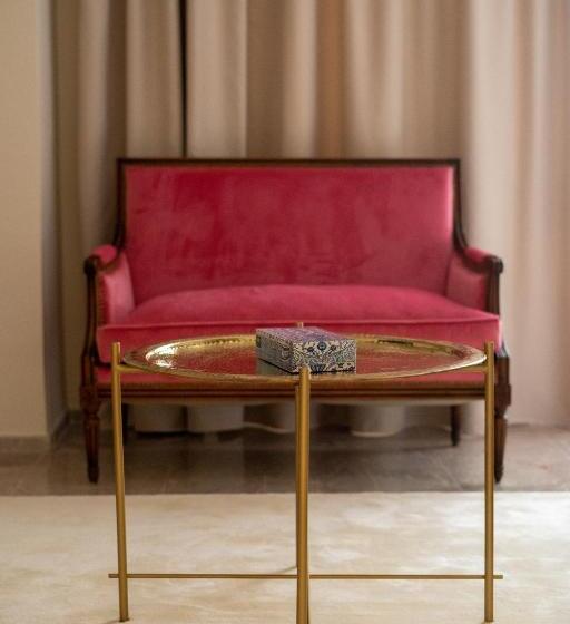 تختخواب و صبحانه Nawara Residence