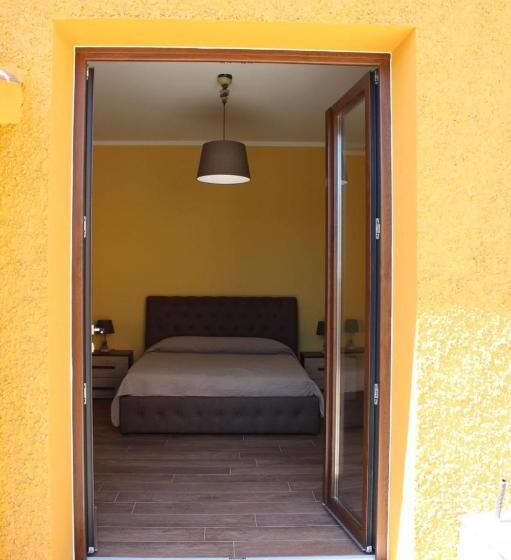 مبيت وإفطار Santa Ittoria