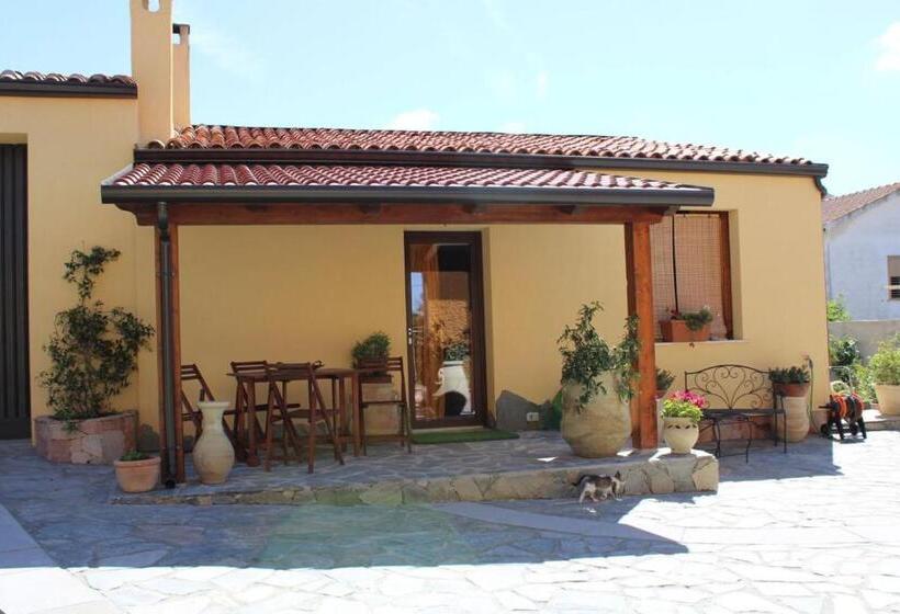 مبيت وإفطار Santa Ittoria