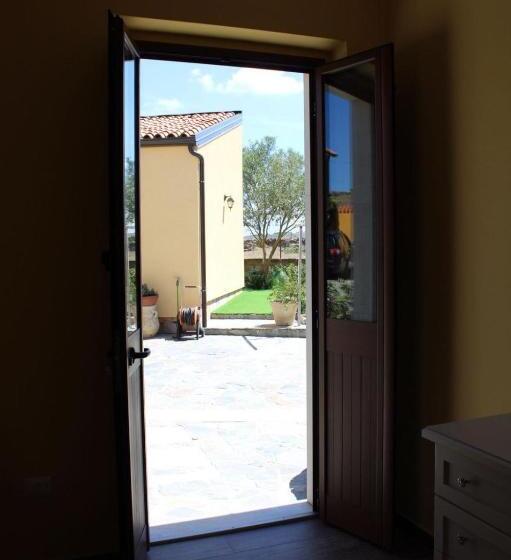 مبيت وإفطار Santa Ittoria