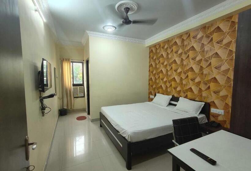 فندق Super Collection O Rukanpura Patliputra Station Formerly Radhika Inn