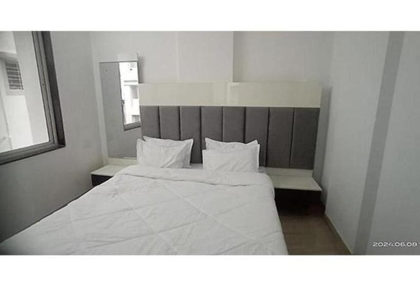 Fabhotel En Suite   Nr Paras Hospital