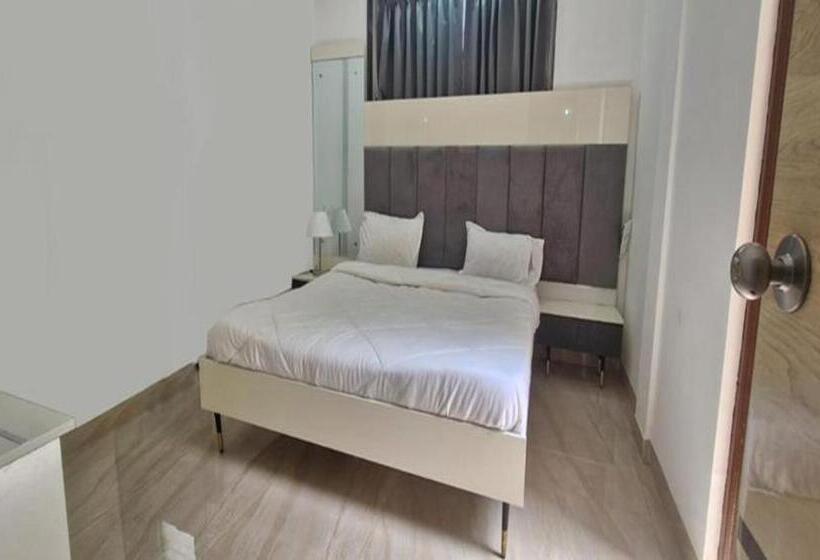 Fabhotel En Suite   Nr Paras Hospital