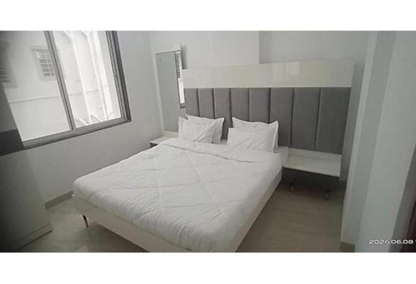 Fabhotel En Suite   Nr Paras Hospital