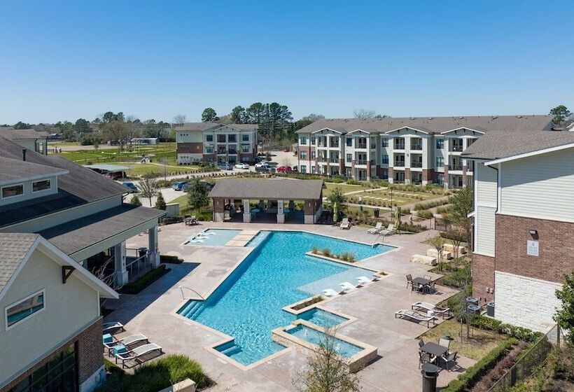 Barsala At Falcon Grand Harbor Apartments