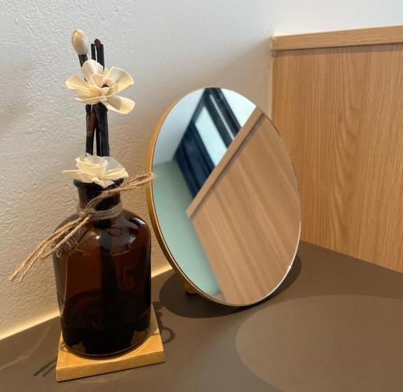 Getawayhub Roxy Sematan Beach Apartment