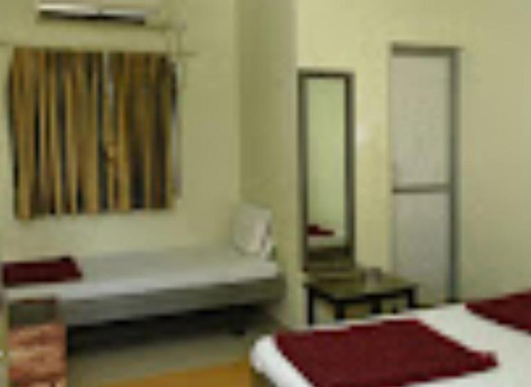 Отель Anjali Palace Bhuj