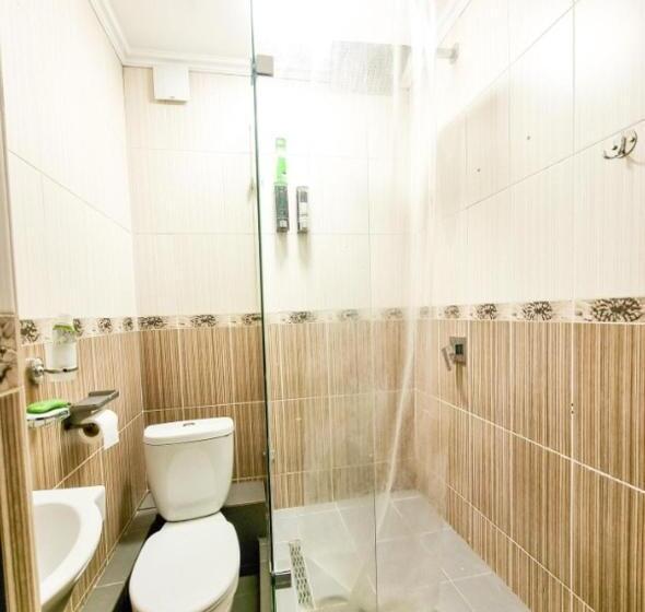 هتل کپسول Almaty Central Hostel