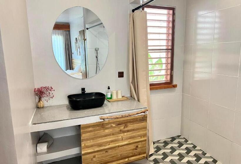 هتل E Fun Dive Resort