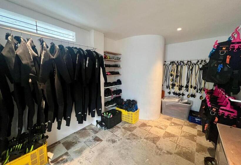 هتل E Fun Dive Resort