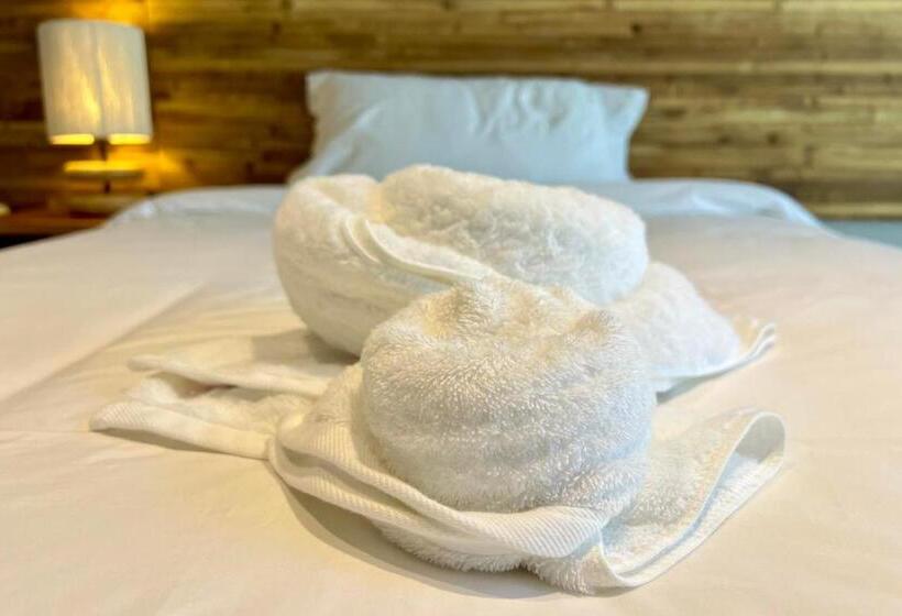 هتل E Fun Dive Resort