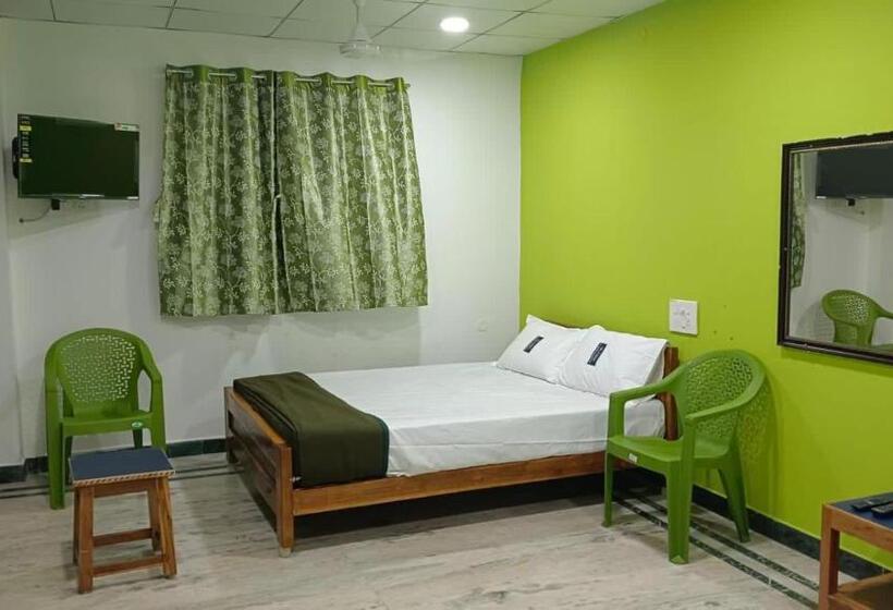 Отель Elanga Residency