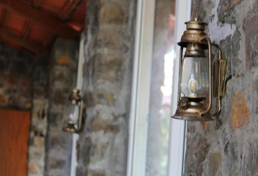 فندق Eshi Resorts And Restaurant   Bhimashankars Jungle Luxury Resort