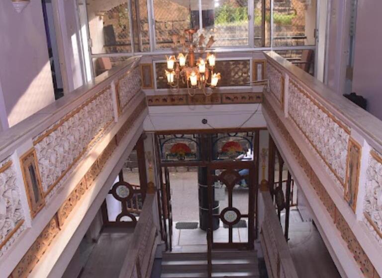 Отель Gangaram & Guest House Bhuj