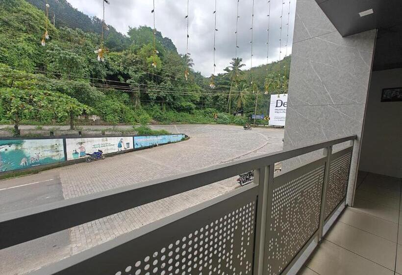 ホテル Gateway Residency