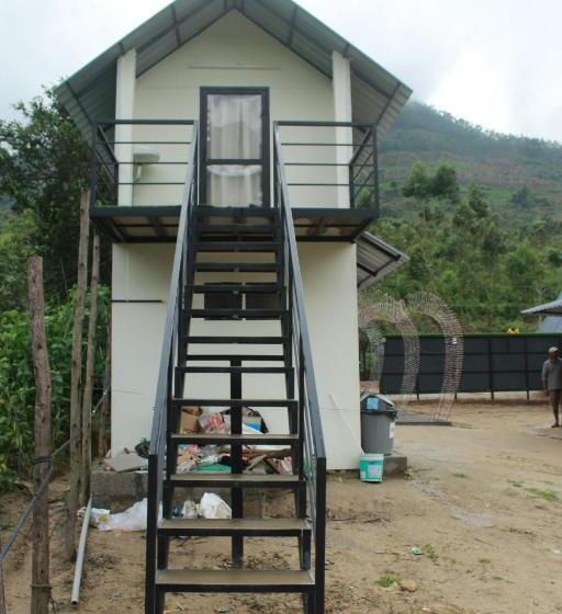 Отель Hazy Mount Vattavada