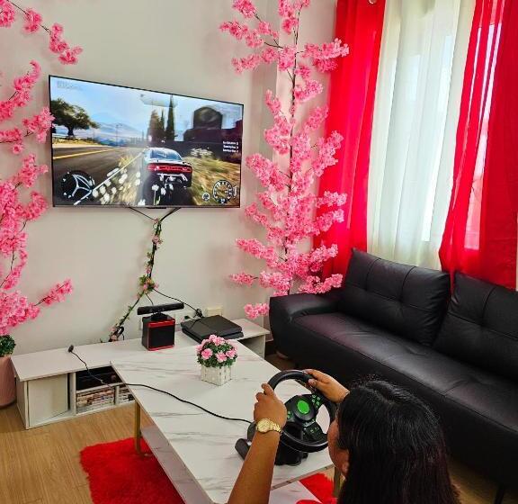 فندق Lakwatsero Caviteño Suites