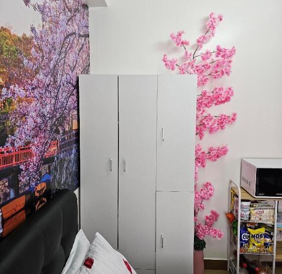 فندق Lakwatsero Caviteño Suites