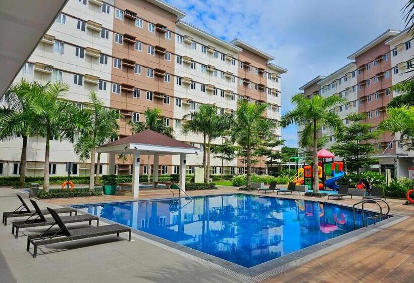 فندق Lakwatsero Caviteño Suites