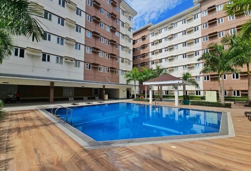 فندق Lakwatsero Caviteño Suites