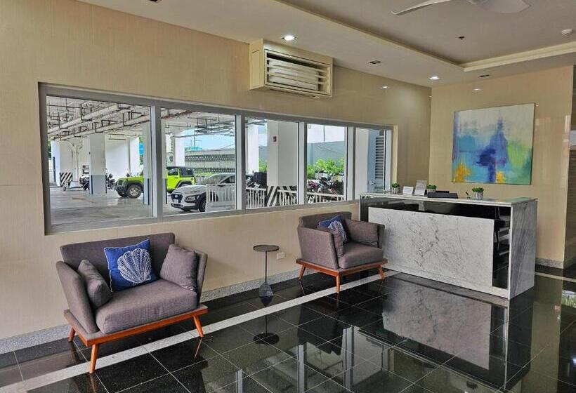 בית מלון כפרי Lakwatsero Caviteño Suites