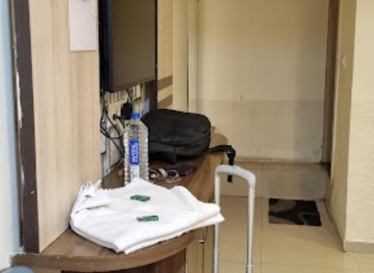 בית מלון כפרי Madhav Ahmedabad