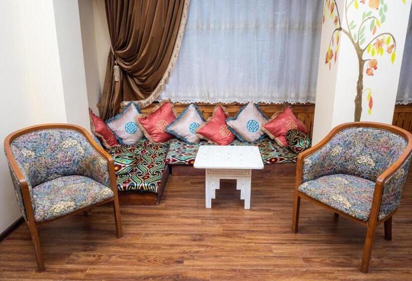 בית מלון כפרי Malika Khorezm